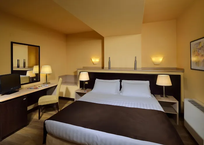 Hotel Carlton Ferrare