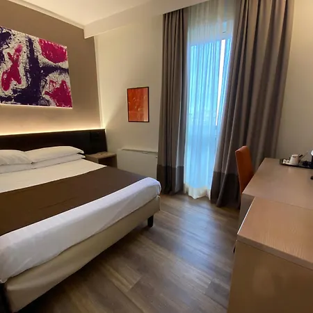 Carlton Hotel