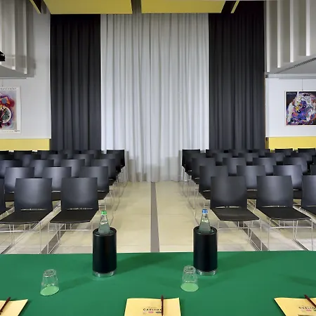 Carlton 3* Φεράρα