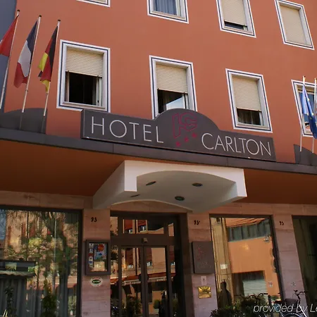 Carlton Hotel 3*