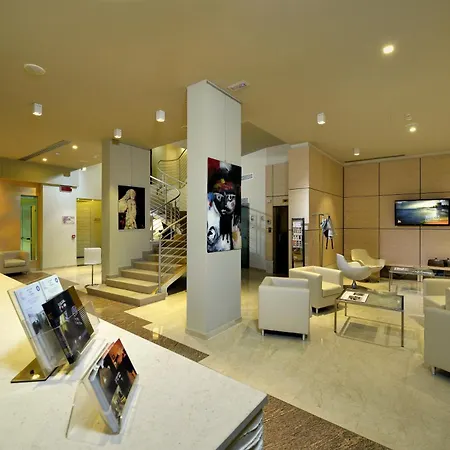 Hotel Carlton 3*