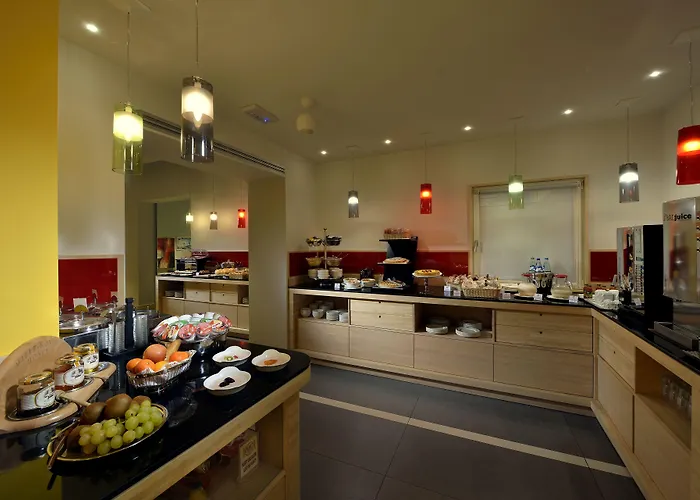 Carlton Hotel